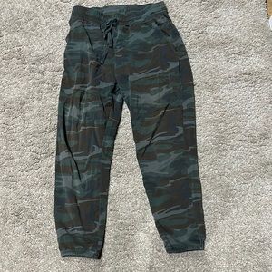 Anthro camo joggers size small EUC